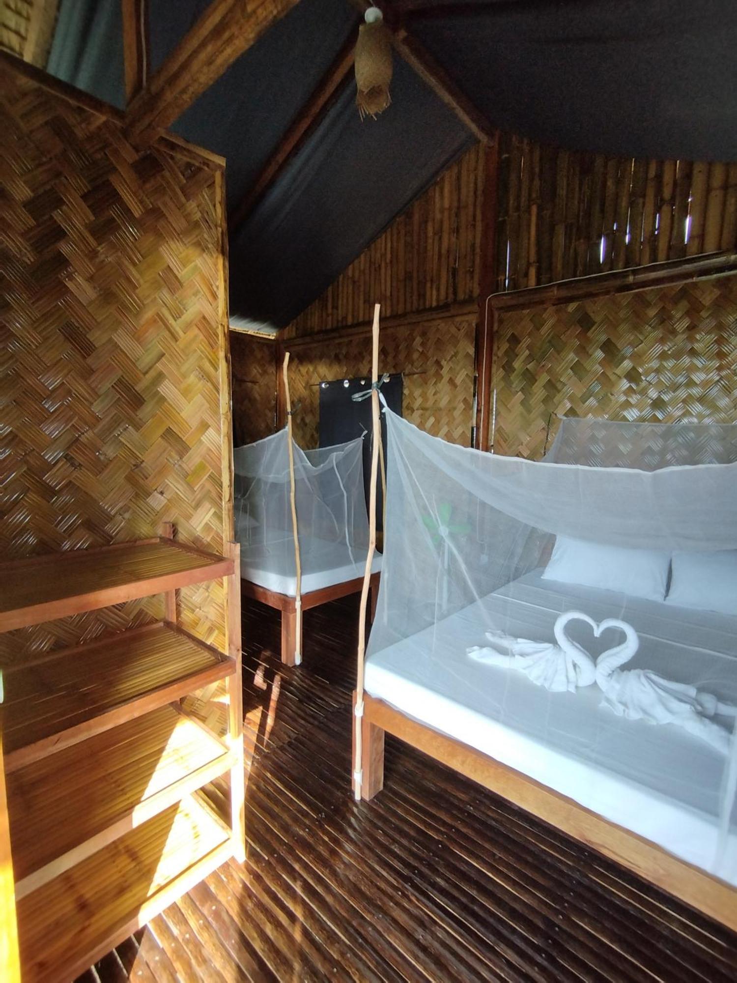 Ocean Green Eco Lodge Puerto Princesa Esterno foto