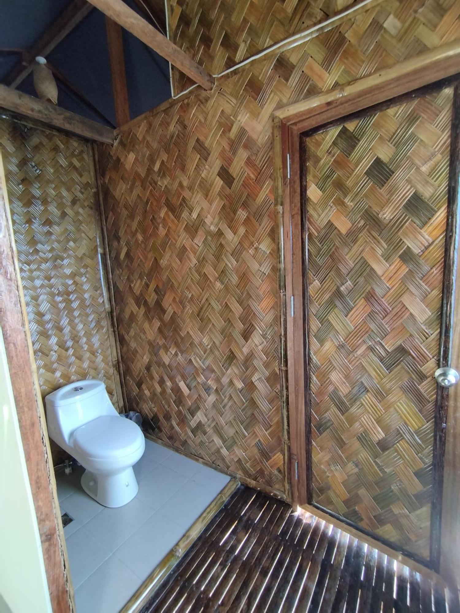 Ocean Green Eco Lodge Puerto Princesa Esterno foto