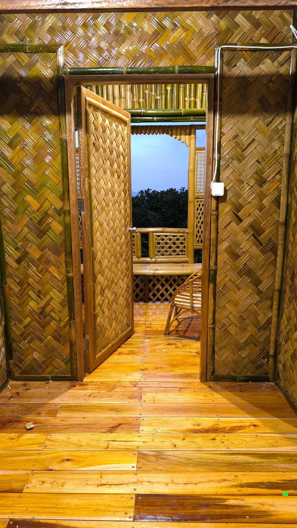 Ocean Green Eco Lodge Puerto Princesa Esterno foto