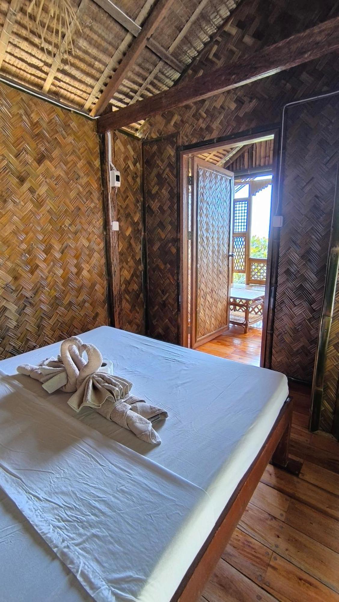 Ocean Green Eco Lodge Puerto Princesa Esterno foto